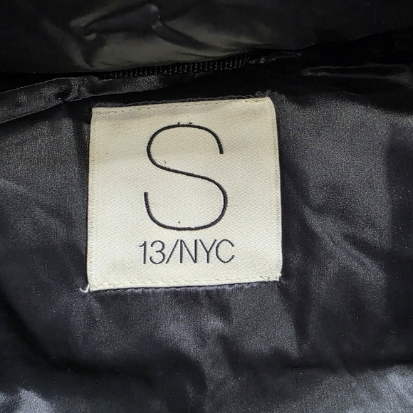 S13 Faux-Fur-Trim Hooded Down Black Vest - Picture 5 of 8